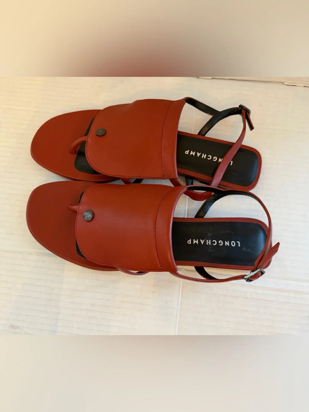 Longchamp le Pilage Shield leather Sandal red Size EU 41 US 10 made in Italy NEW